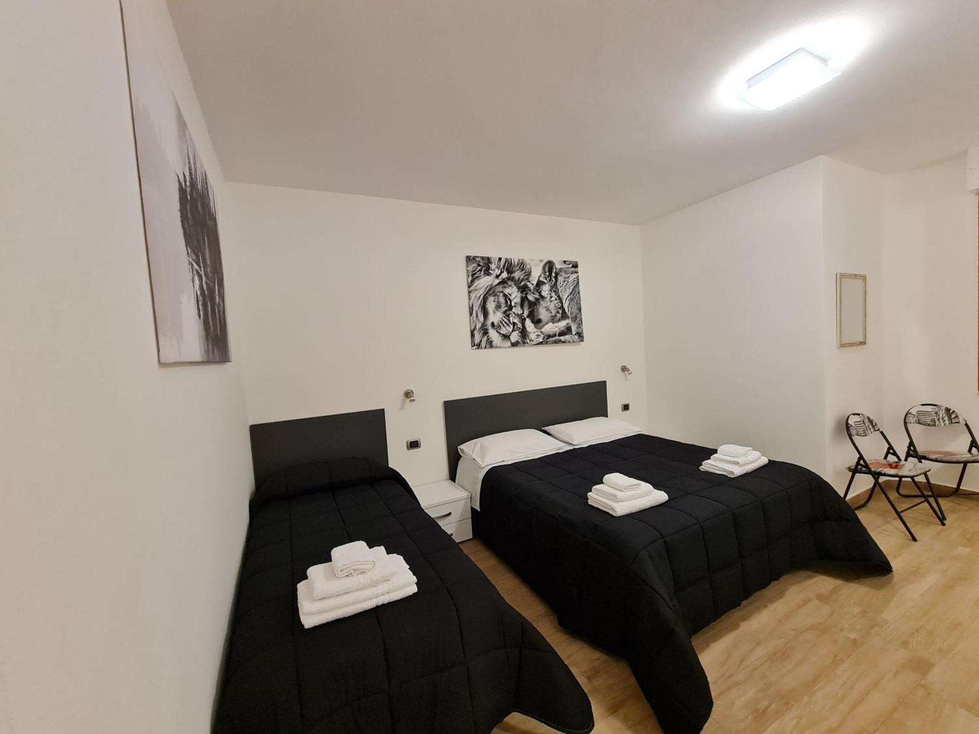 Monti Guest House Alghero Buitenkant foto
